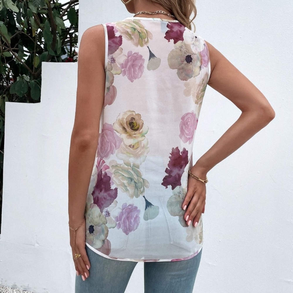 Boho Floral Print Overlap Sleeveless Blouse - Picture 5 of 8